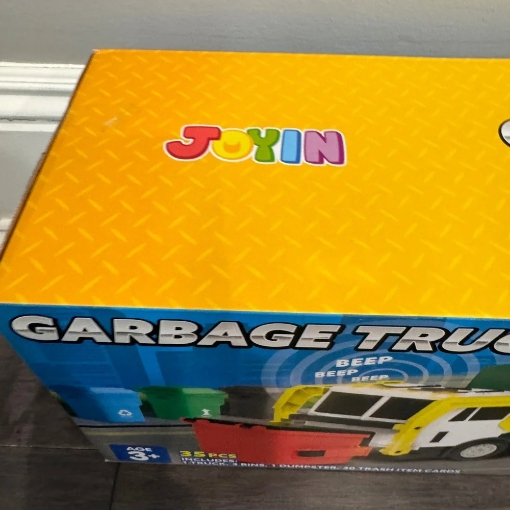 NWT Joyin Friction Powered Garbage Truck Toy 35 Pieces Boys Girls Toddler Kid